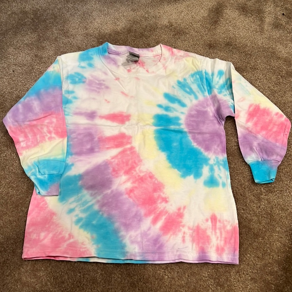 Tie Dye Long Sleeve Youth Shirt. Size SMALL